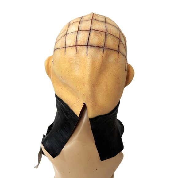 Rare vintage 1993 Hellraiser Pinhead  Cinema Secrets mask NWT NOS - Picture 4 of 14